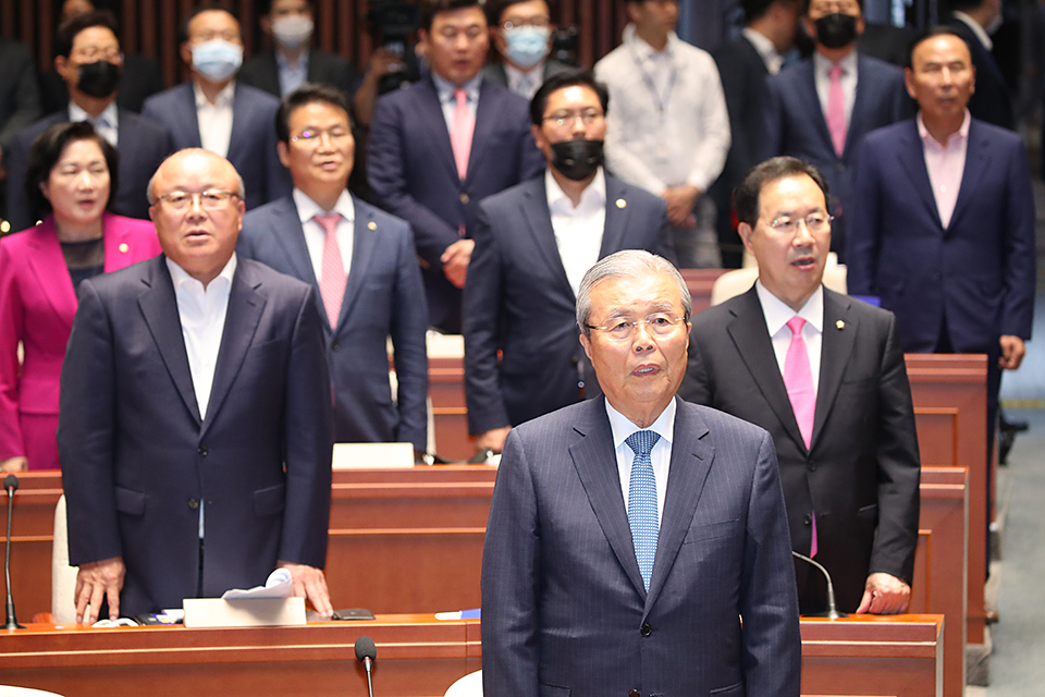 제목 노출 영역입니다 이미지