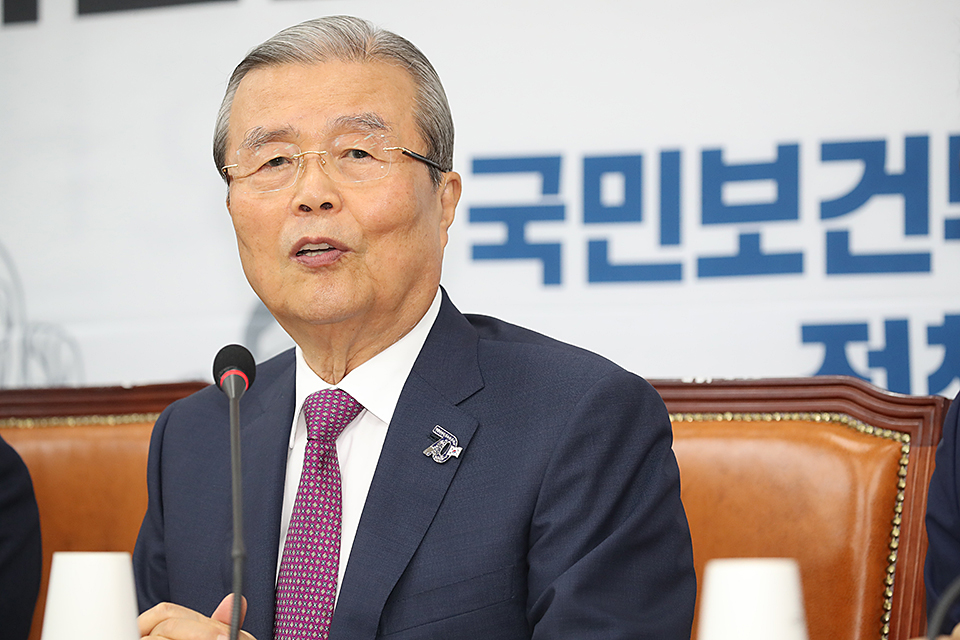 제목 노출 영역입니다 이미지