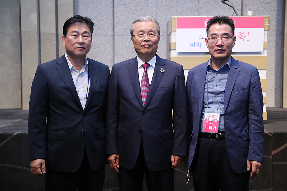 제목 노출 영역입니다 이미지