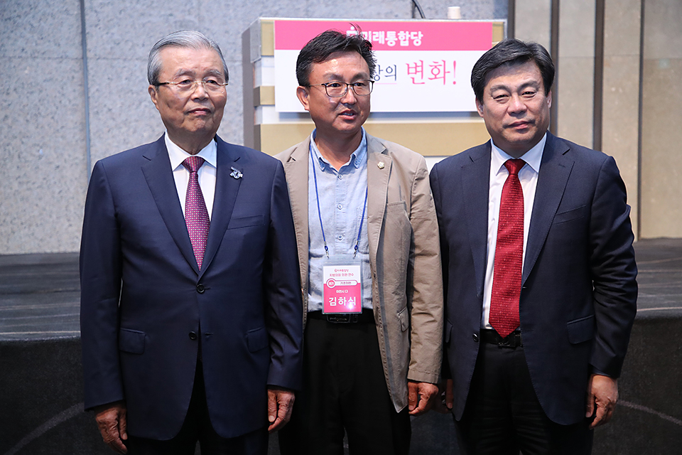 제목 노출 영역입니다 이미지
