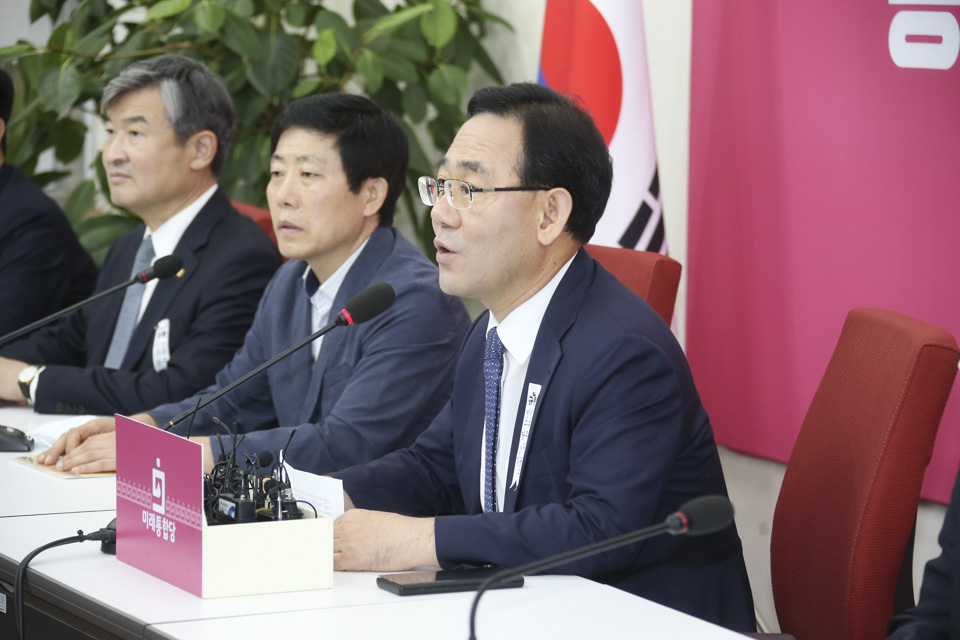제목 노출 영역입니다 이미지