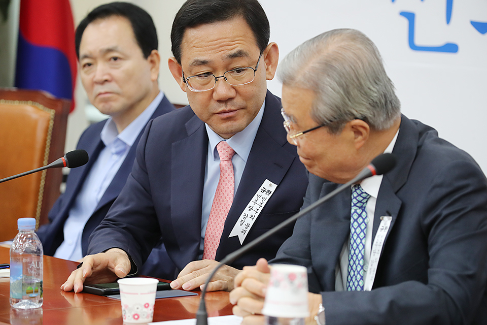 제목 노출 영역입니다 이미지