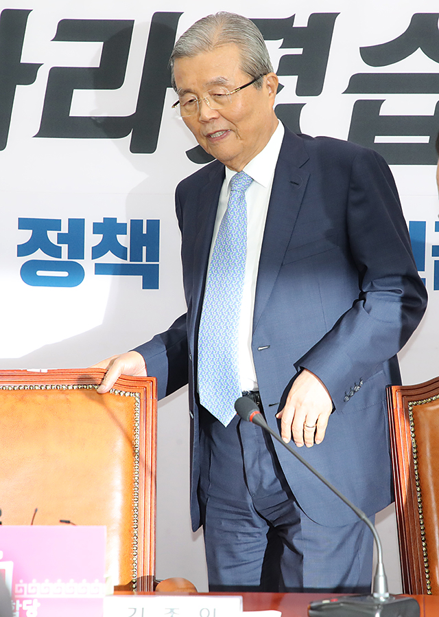 제목 노출 영역입니다 이미지