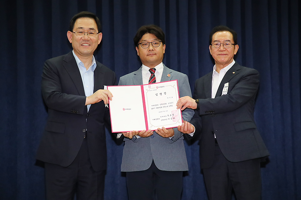 제목 노출 영역입니다 이미지