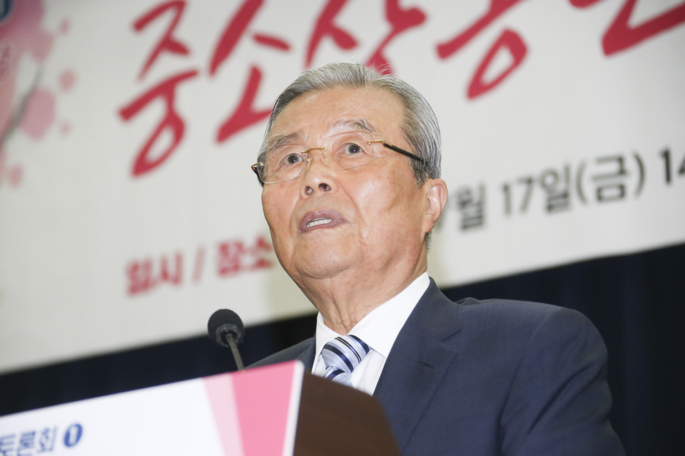 제목 노출 영역입니다 이미지