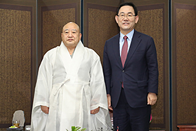 주호영 원내대표, 조계종 총무원 방문