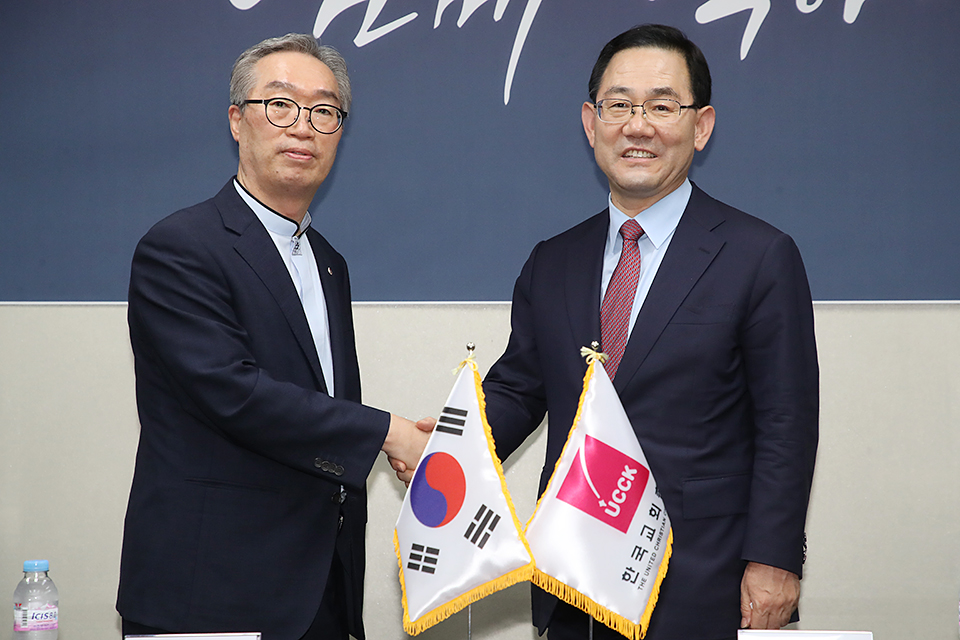제목 노출 영역입니다 이미지
