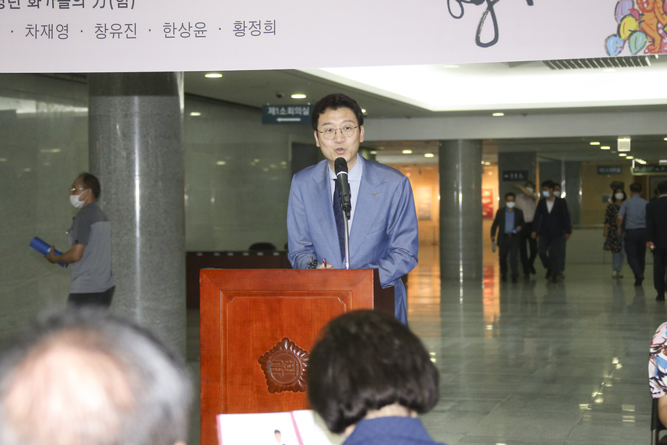 제목 노출 영역입니다 이미지