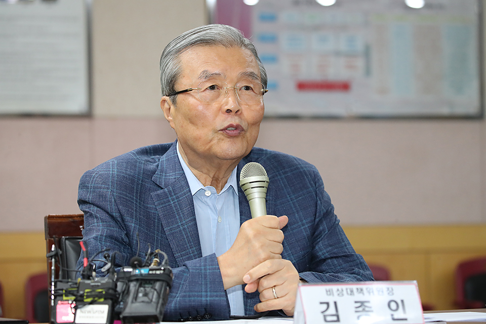제목 노출 영역입니다 이미지