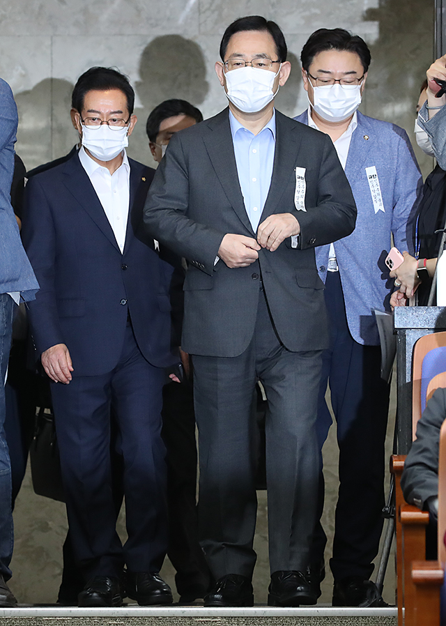 제목 노출 영역입니다 이미지