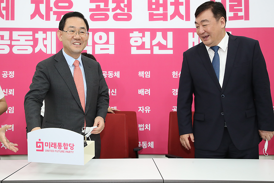 제목 노출 영역입니다 이미지