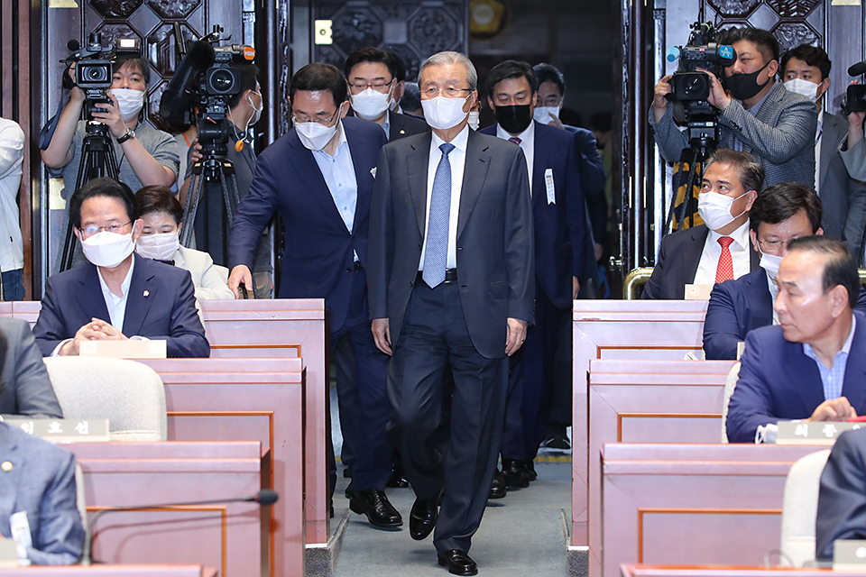 제목 노출 영역입니다 이미지