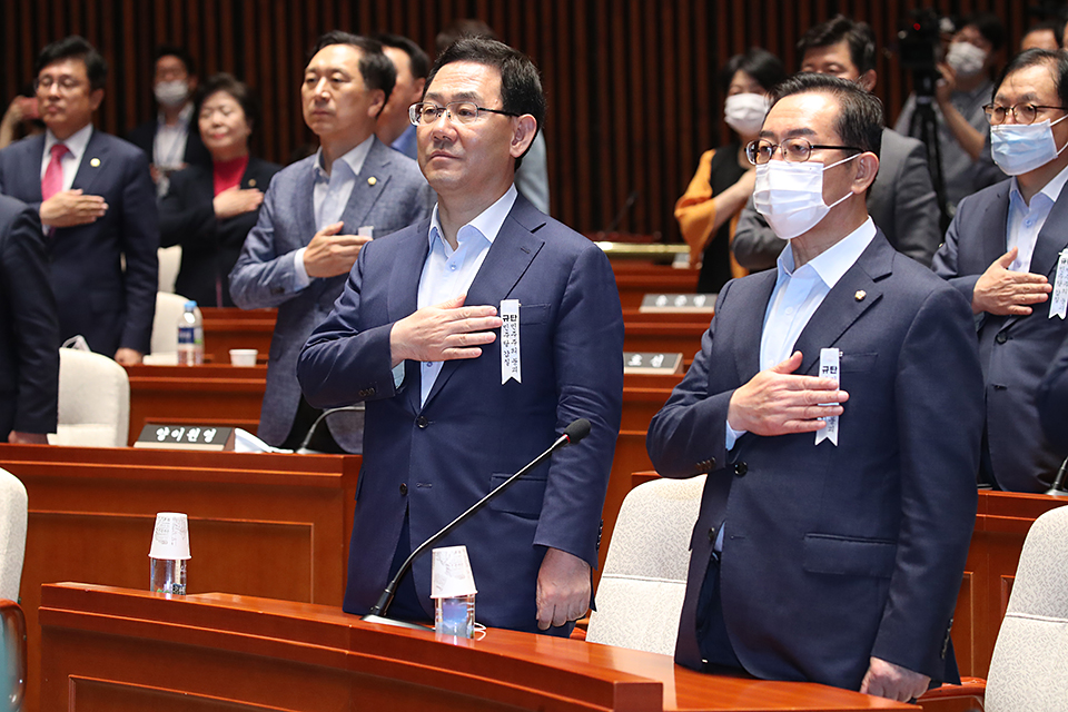 제목 노출 영역입니다 이미지
