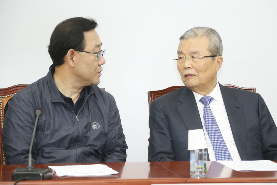 제목 노출 영역입니다 이미지