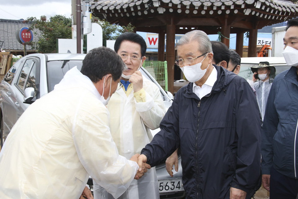 제목 노출 영역입니다 이미지