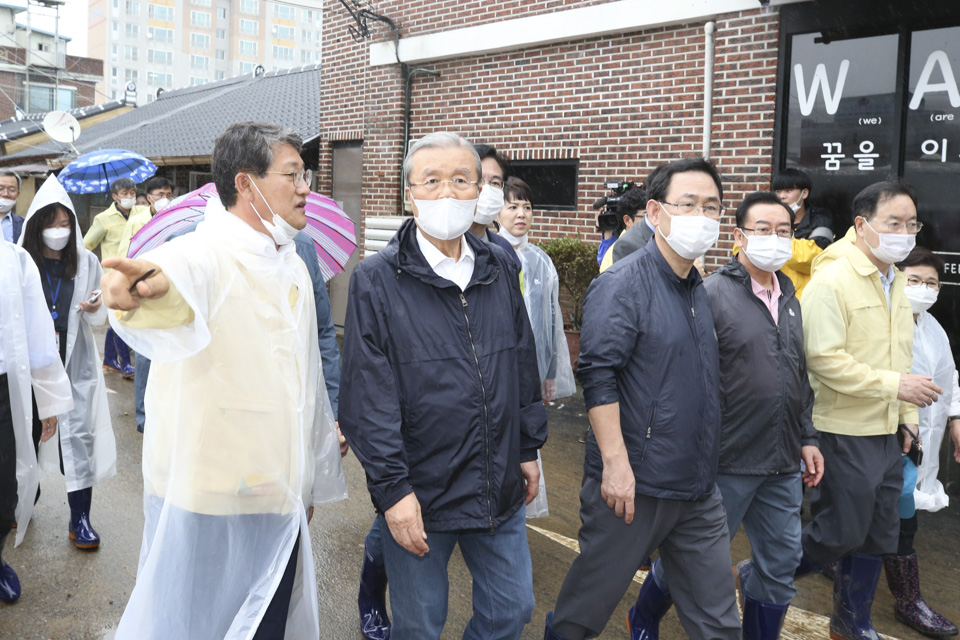 제목 노출 영역입니다 이미지