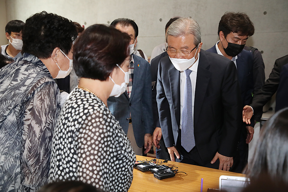 제목 노출 영역입니다 이미지