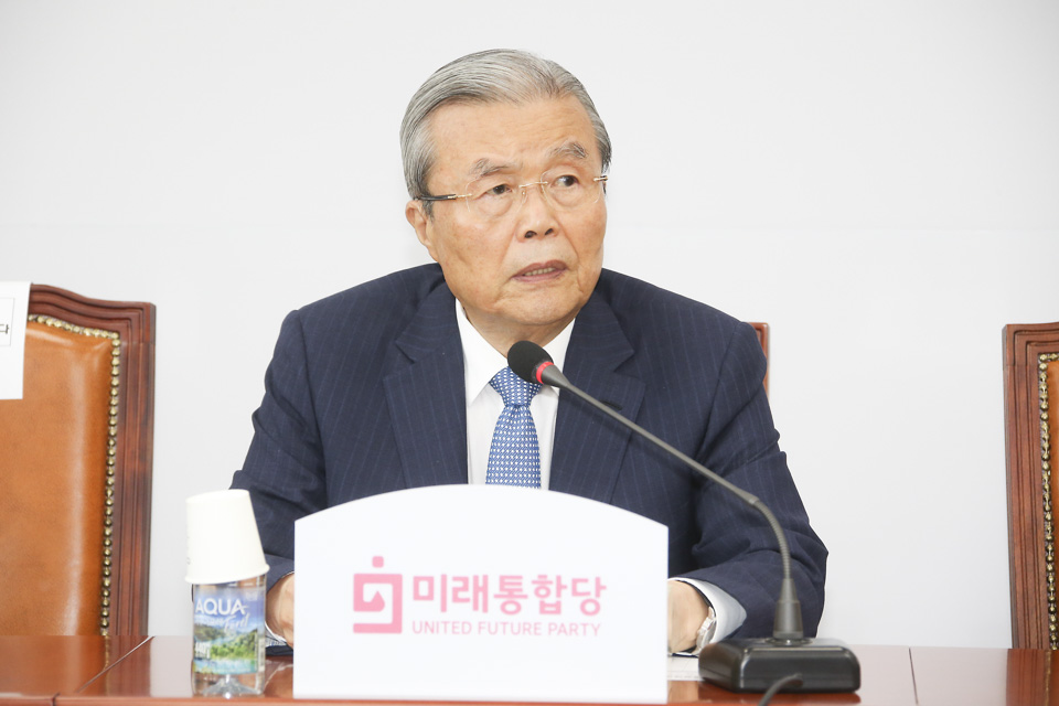 제목 노출 영역입니다 이미지