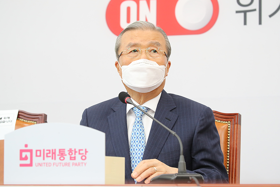 제목 노출 영역입니다 이미지