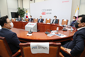 비상대책위원장-중진의원 회의