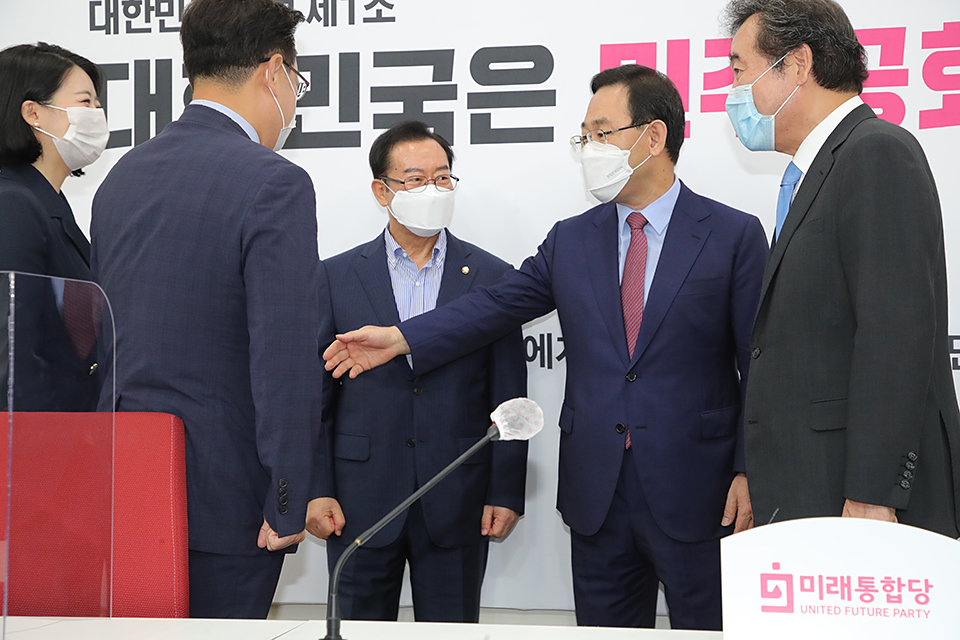 제목 노출 영역입니다 이미지