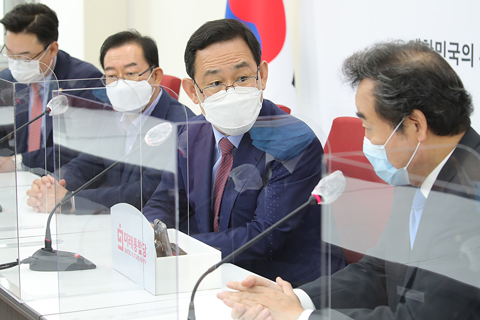 제목 노출 영역입니다 이미지
