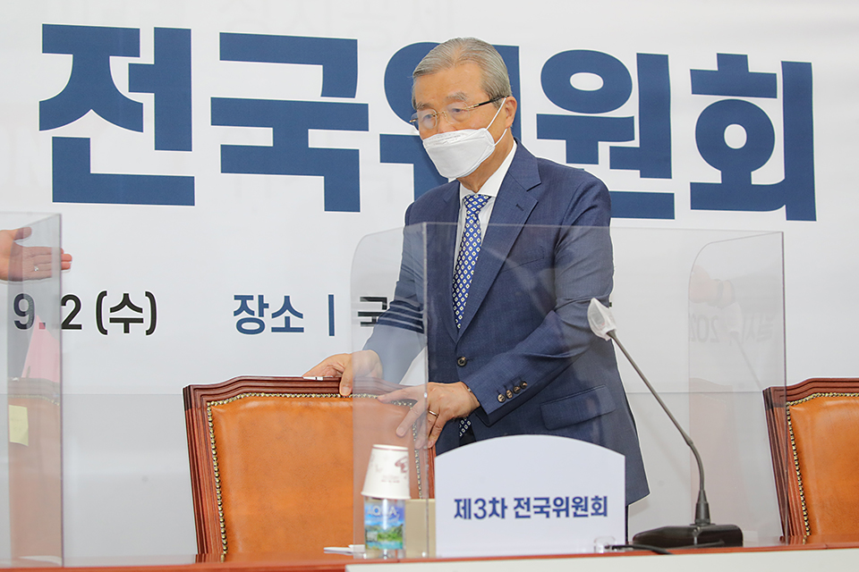 제목 노출 영역입니다 이미지
