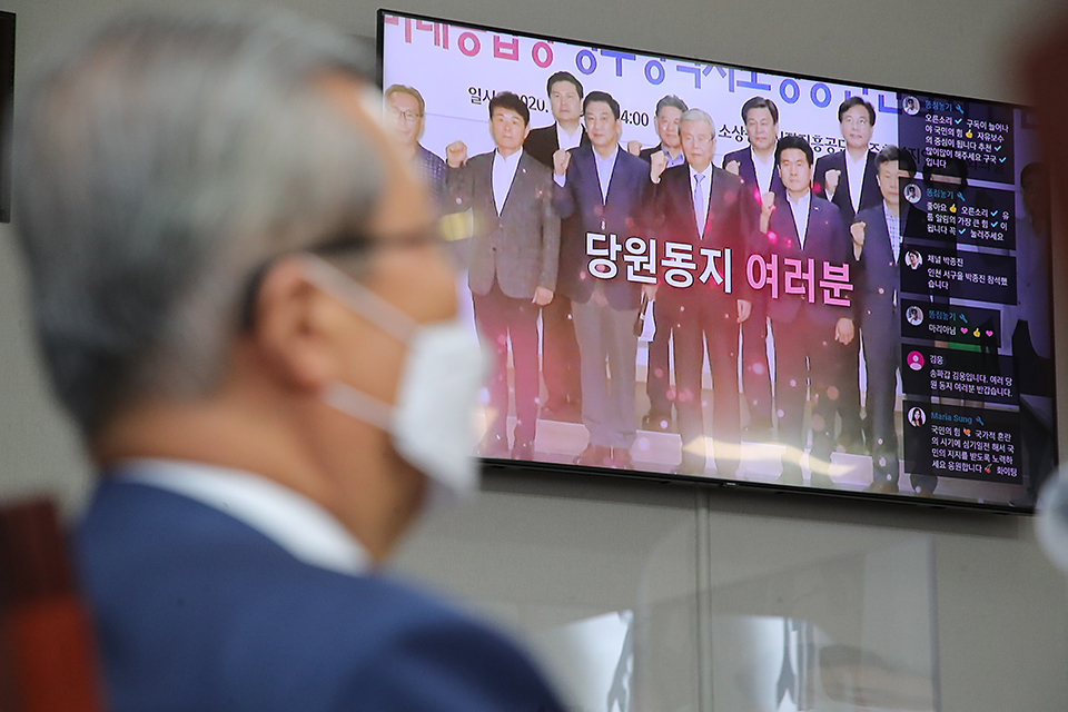 제목 노출 영역입니다 이미지