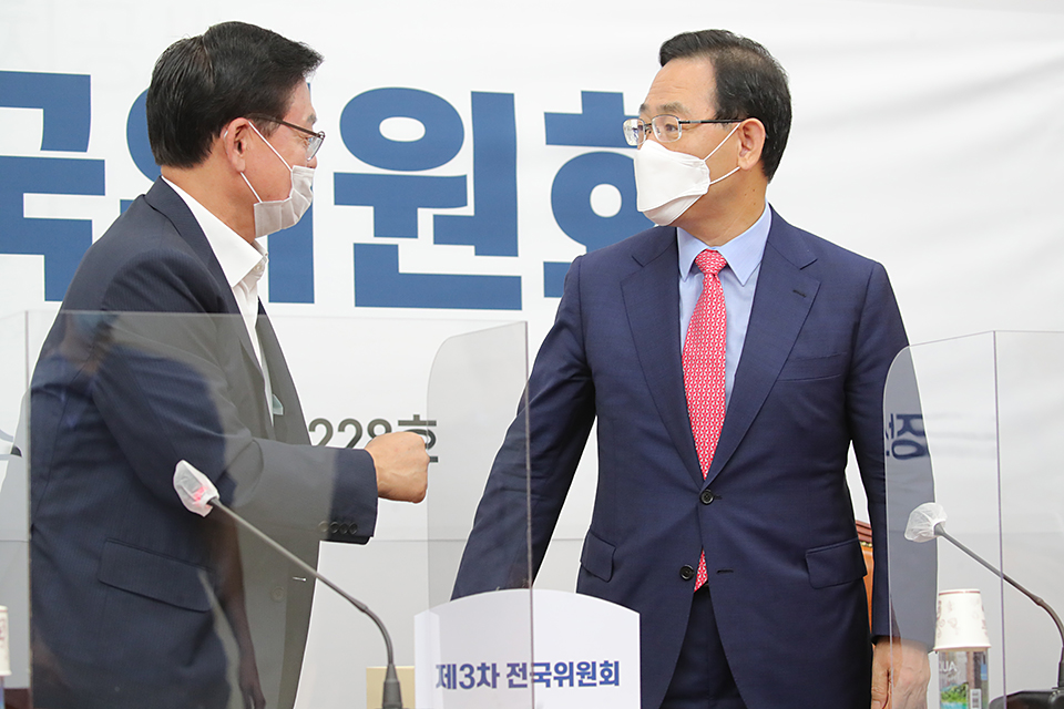 제목 노출 영역입니다 이미지