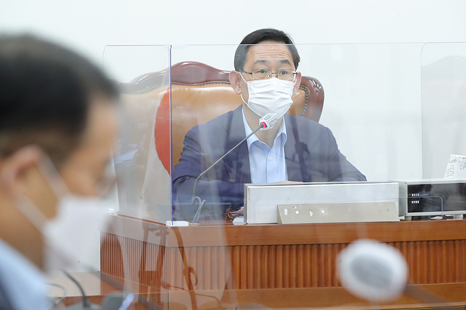 제목 노출 영역입니다 이미지