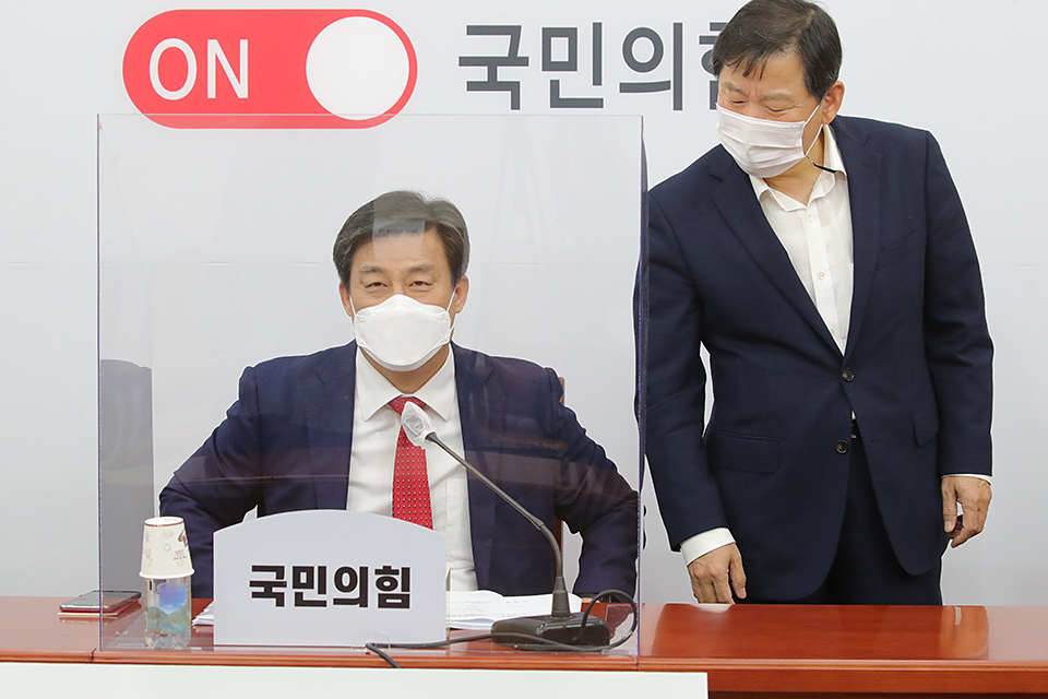 제목 노출 영역입니다 이미지