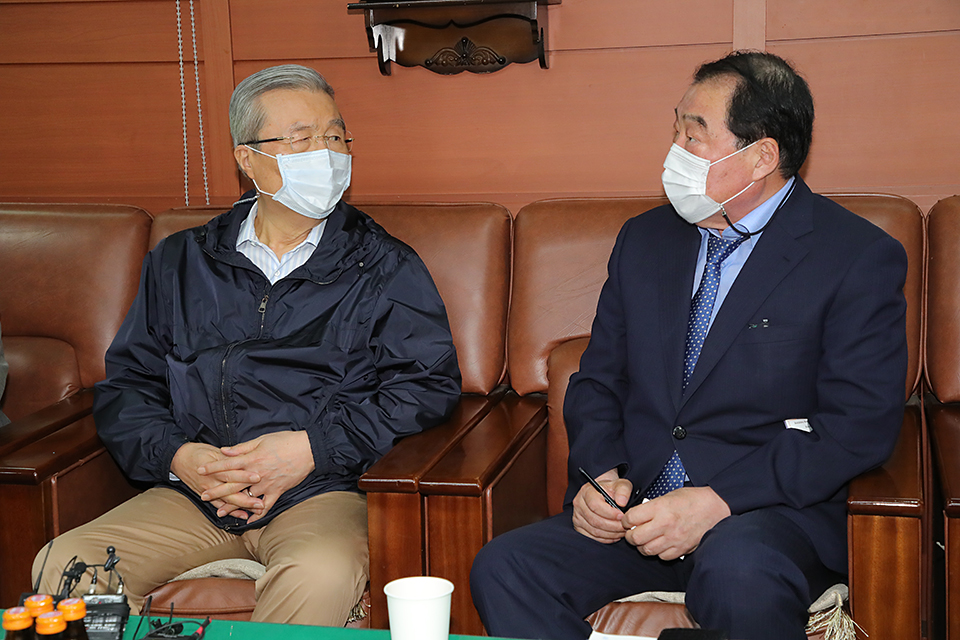 제목 노출 영역입니다 이미지