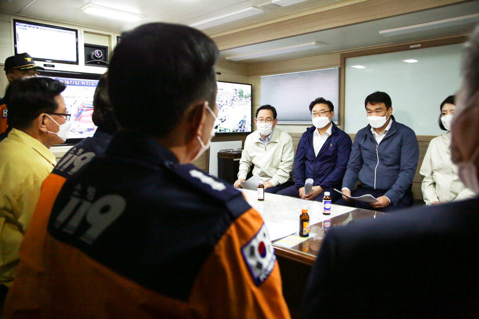 제목 노출 영역입니다 이미지