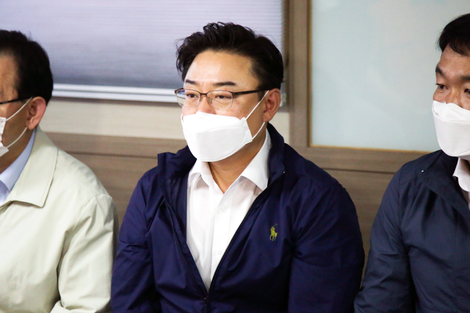 제목 노출 영역입니다 이미지