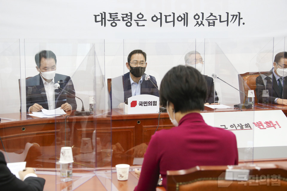 제목 노출 영역입니다 이미지