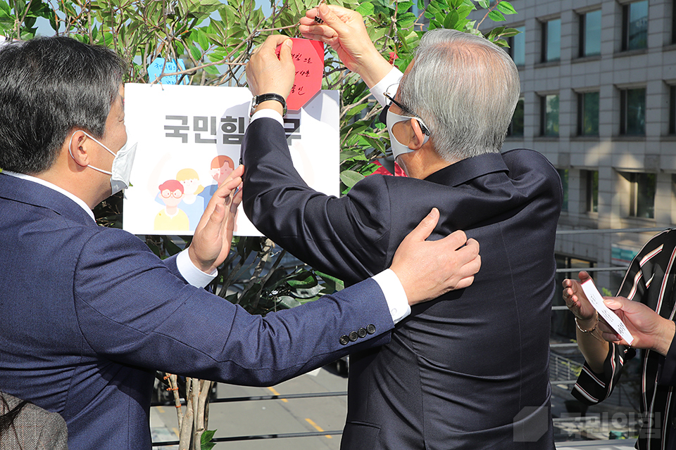 제목 노출 영역입니다 이미지