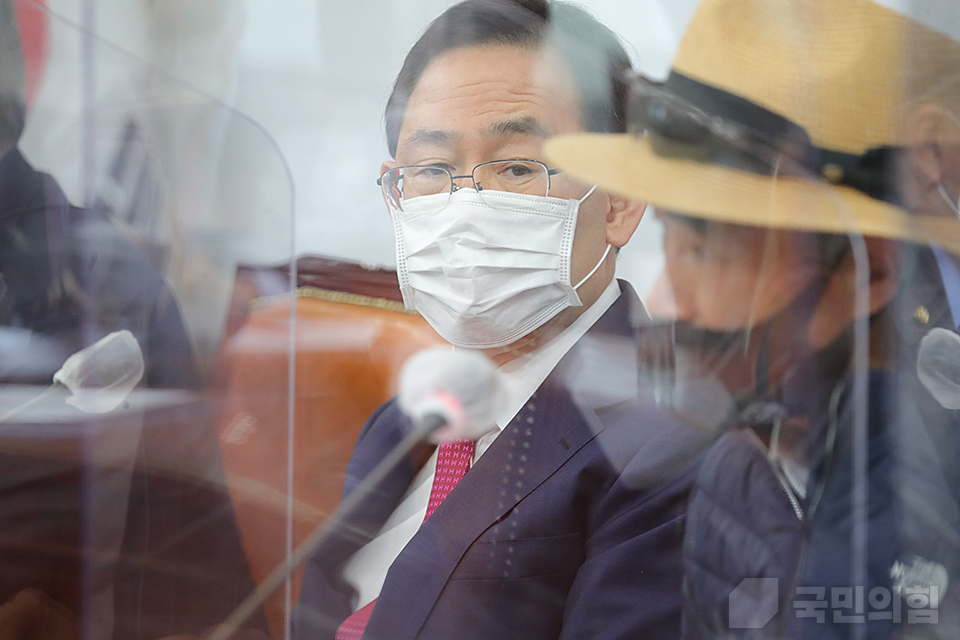 제목 노출 영역입니다 이미지