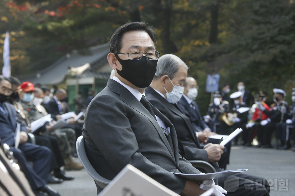 제목 노출 영역입니다 이미지