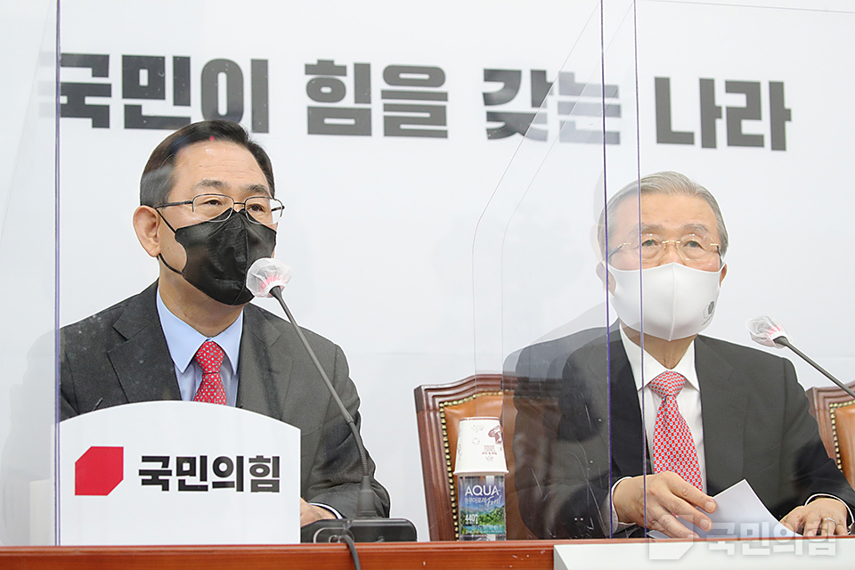 제목 노출 영역입니다 이미지