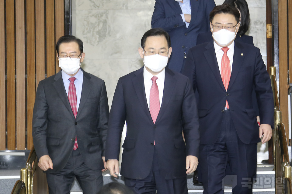 제목 노출 영역입니다 이미지