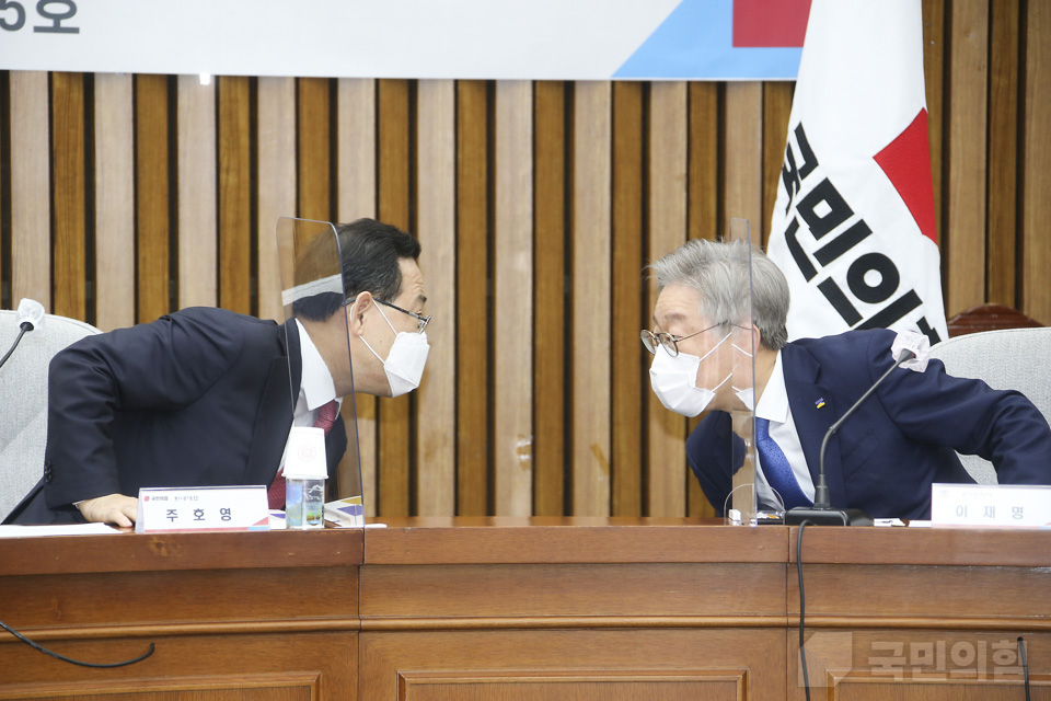 제목 노출 영역입니다 이미지