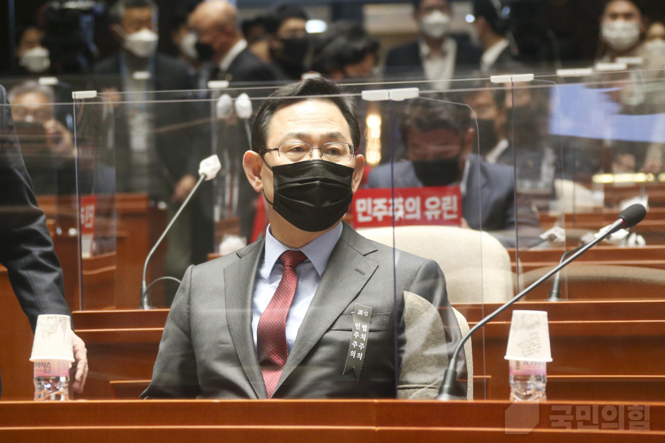 제목 노출 영역입니다 이미지
