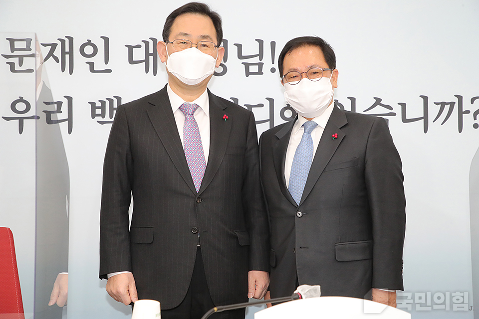 제목 노출 영역입니다 이미지