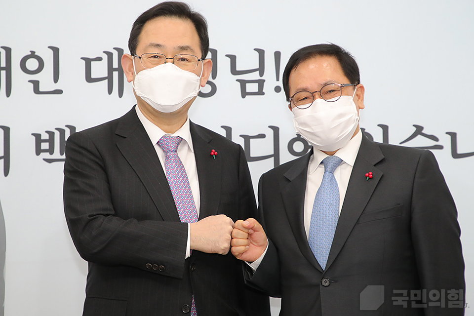 제목 노출 영역입니다 이미지