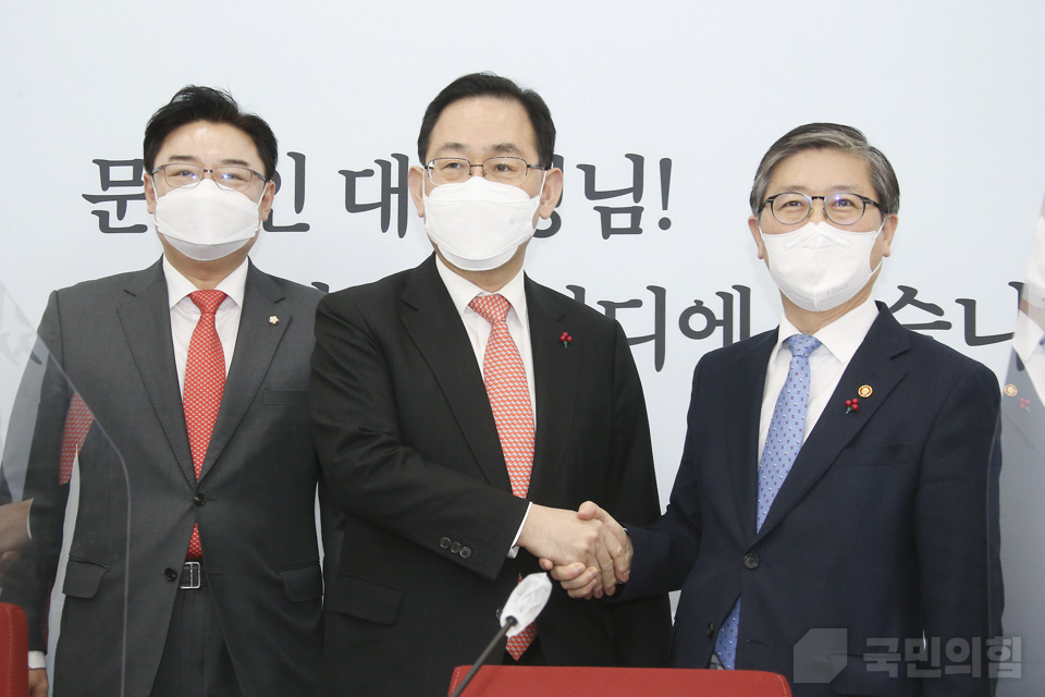 제목 노출 영역입니다 이미지