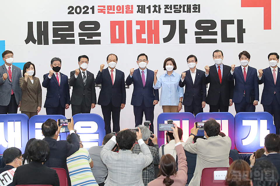 제목 노출 영역입니다 이미지