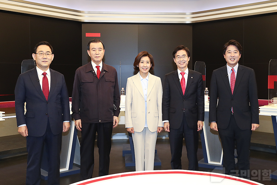 제목 노출 영역입니다 이미지