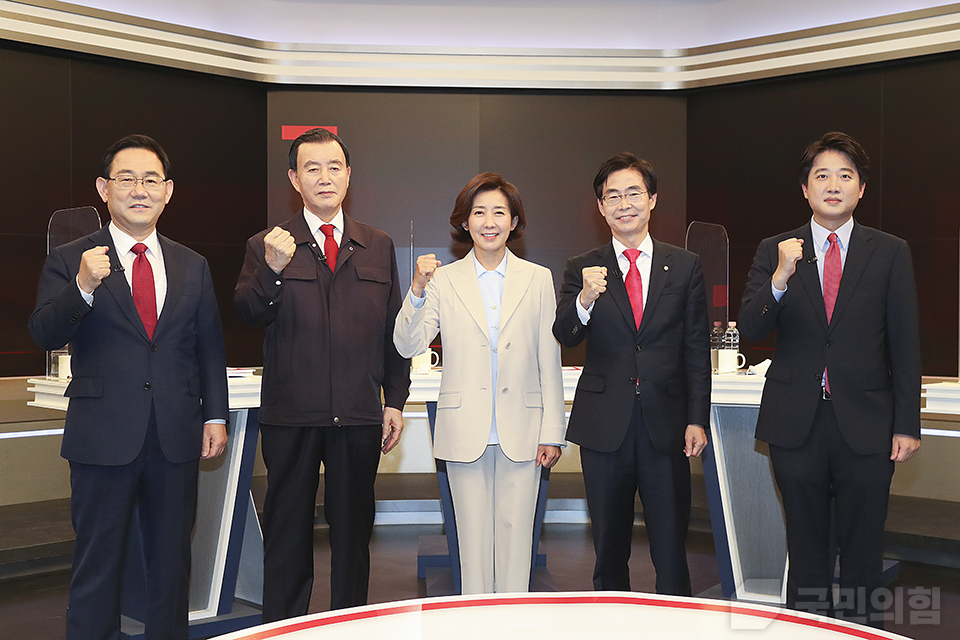 제목 노출 영역입니다 이미지