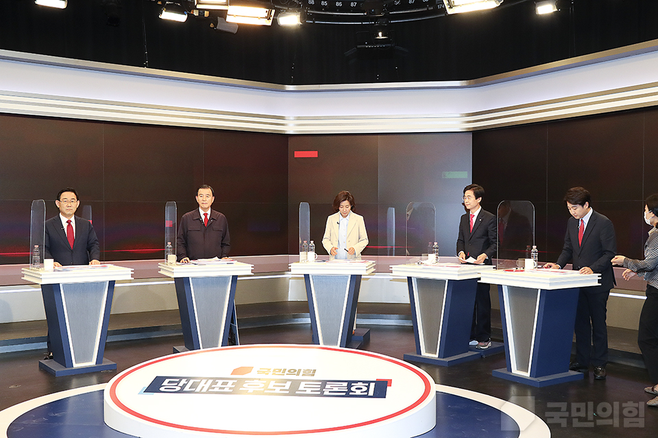 제목 노출 영역입니다 이미지