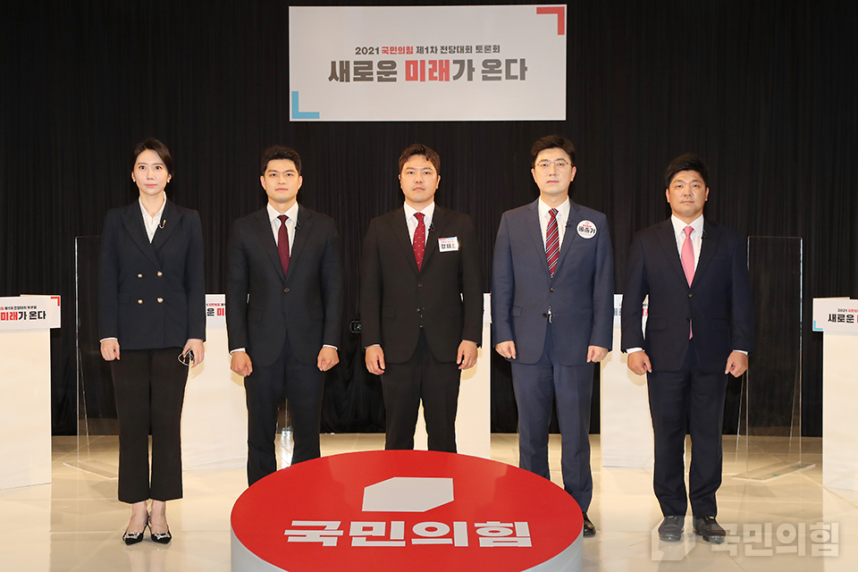 제목 노출 영역입니다 이미지